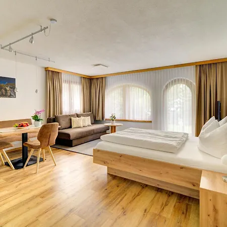 Patschei Trid Apartment *